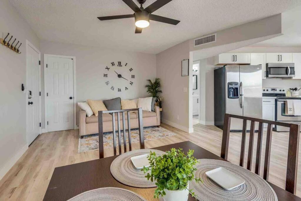 Cozy Home! 16 Min Away From Strip And Fremont Las Vegas Zewnętrze zdjęcie